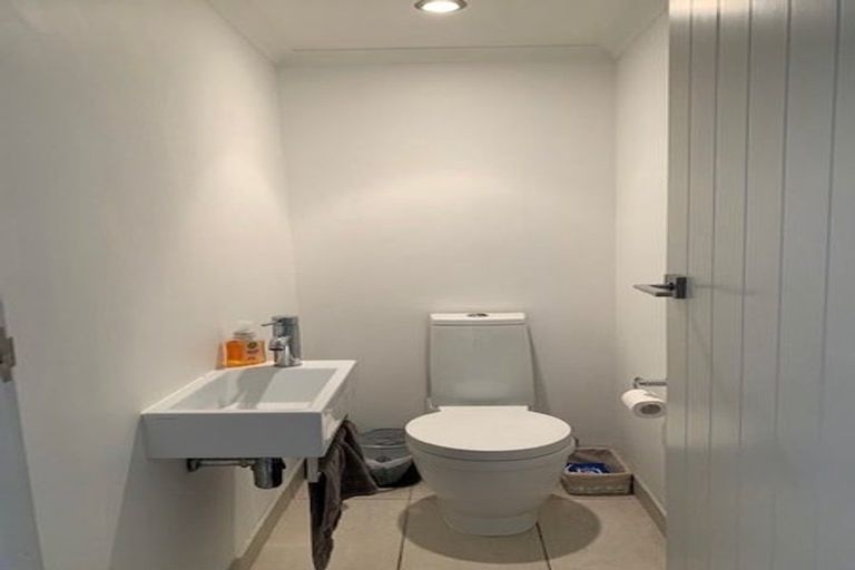 Photo of property in Bellagio Apartments, 6e/39 Taranaki Street, Te Aro, Wellington, 6011