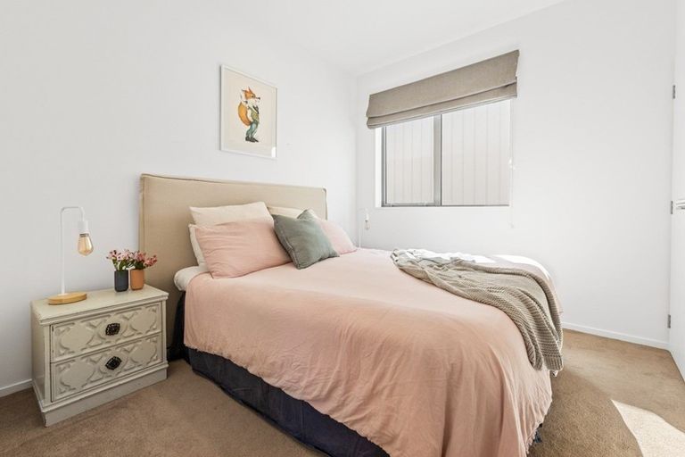 Photo of property in 15 Heri Lane, Westgate, Auckland, 0814