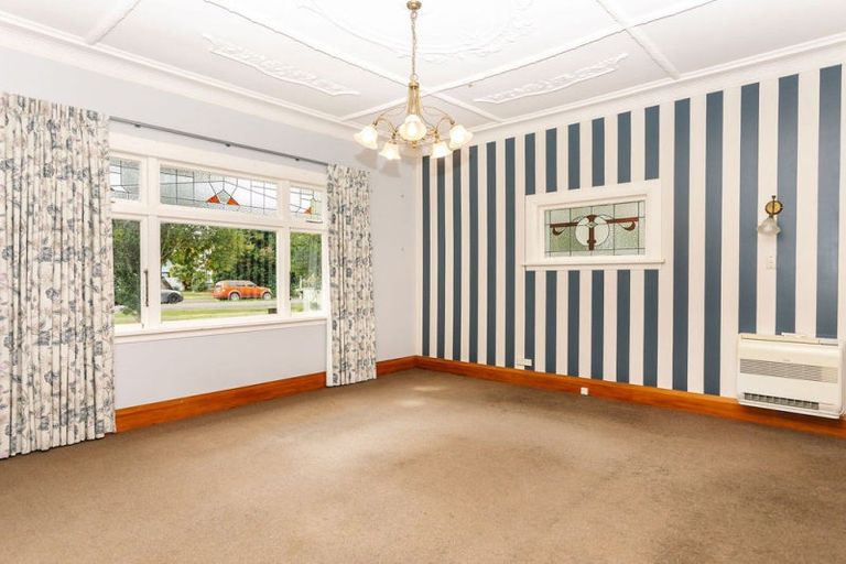 Photo of property in 9 Edward Street, Dannevirke, 4930