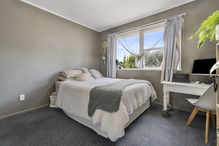 Photo of property in 79 Beeston Crescent, Manurewa, Auckland, 2102