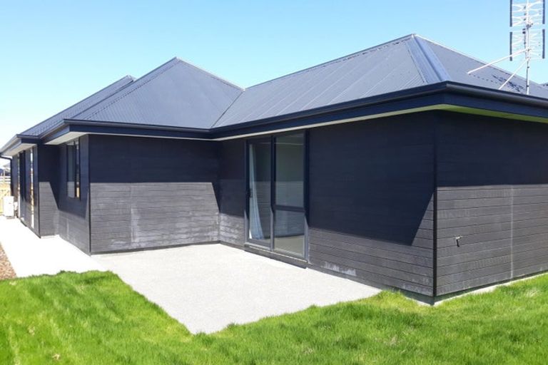 Photo of property in 38 Quinn Crescent, Woodend, 7610