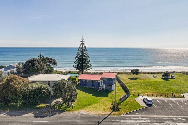 Photo of property in 499 Pukehina Parade, Pukehina, Te Puke, 3189