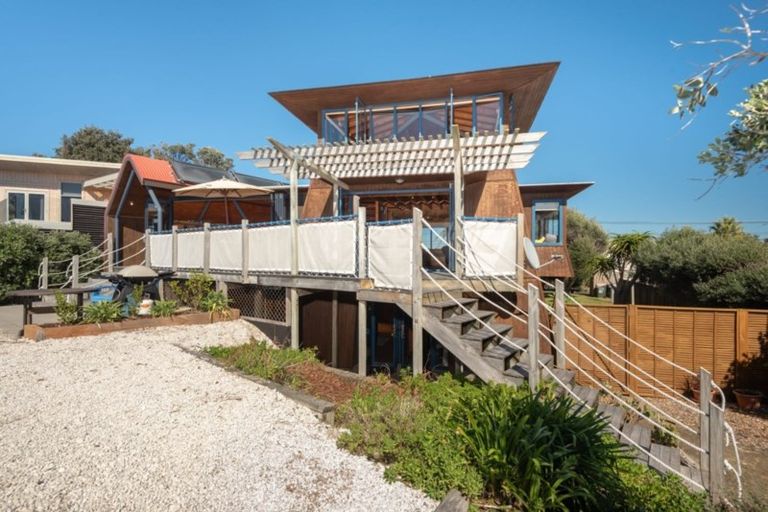 Photo of property in 65 Motiti Road, Papamoa Beach, Papamoa, 3118