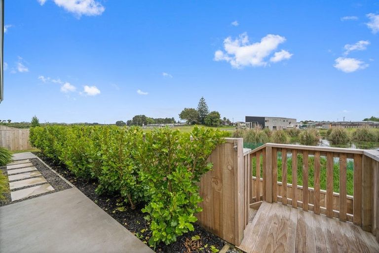 Photo of property in 1 Te Wharo Drive, Papamoa, 3118
