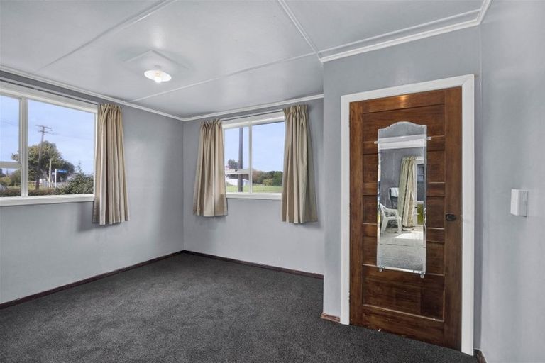 Photo of property in 44 Hussey Street, Waverley, 4510