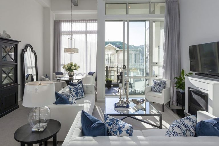 Photo of property in Stadium Garden Flats, 106/107 Thorndon Quay, Pipitea, Wellington, 6011