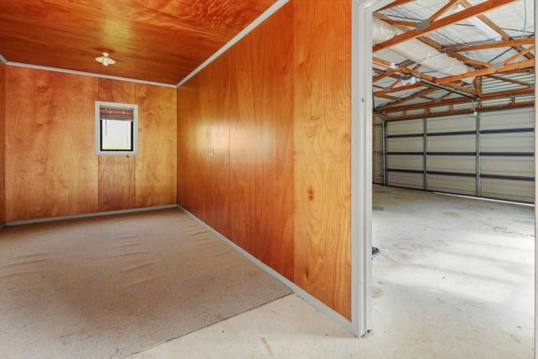 Photo of property in 139 Te Mahoe Road, Mokau, 4376