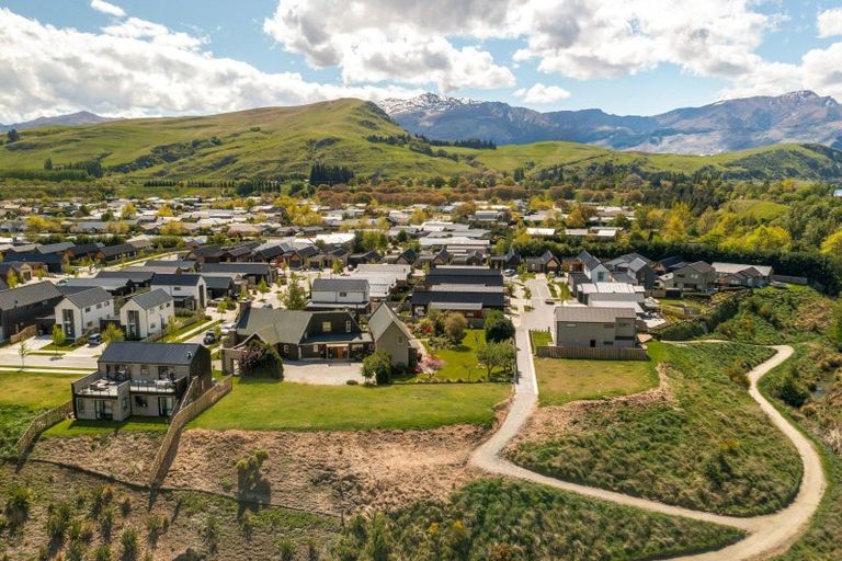 Photo of property in 11 Lorne Street, Lake Hayes, Queenstown, 9304