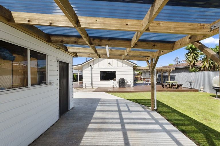 Photo of property in 20 Kings Drive, Levin, 5510