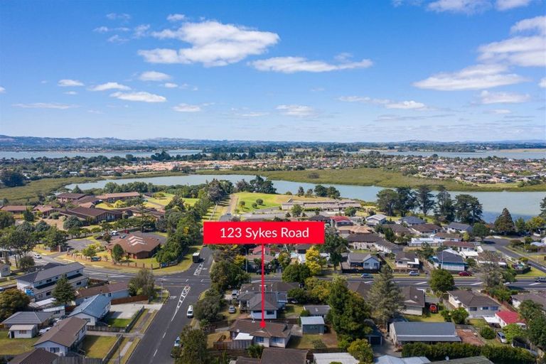 Photo of property in 123 Sykes Road, Weymouth, Auckland, 2103