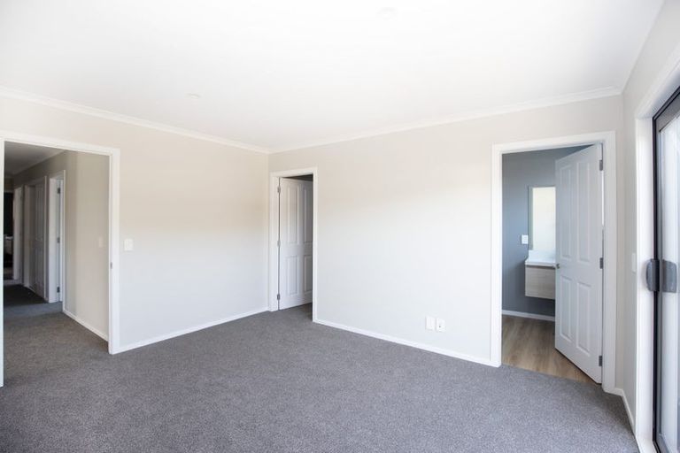 Photo of property in 6 Te Ara O Roimata, Wainuiomata, Lower Hutt, 5014