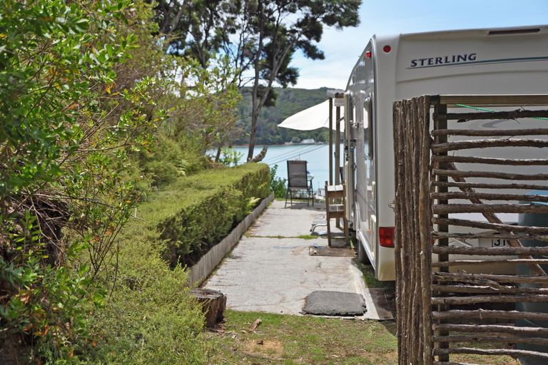 Photo of property in 4 Schoolhouse Bay Road, Kawau Island, 0920