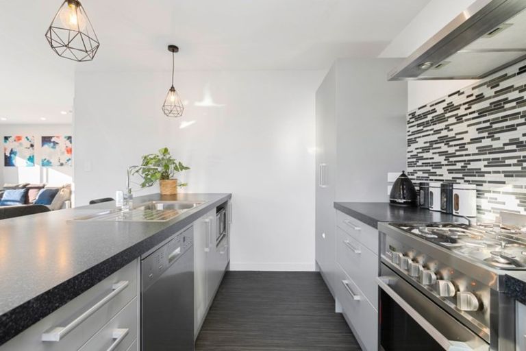 Photo of property in 131 Kennedy Road, Pyes Pa, Tauranga, 3112