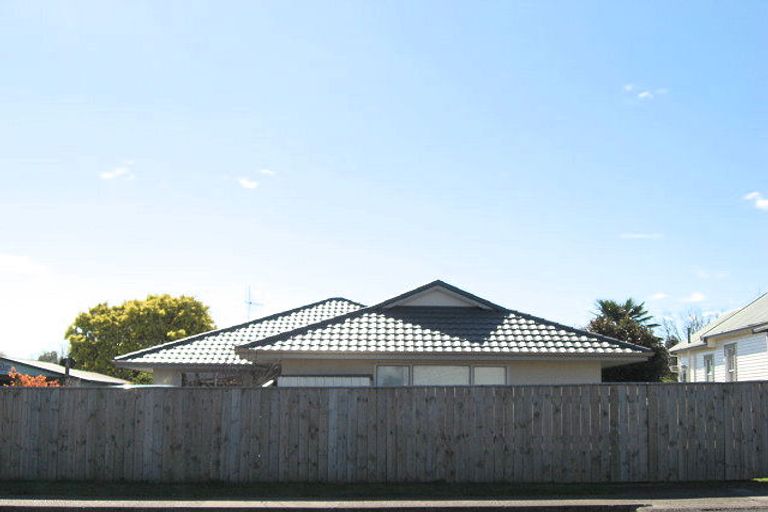 Photo of property in 16b Gaisford Terrace, Waipukurau, 4200