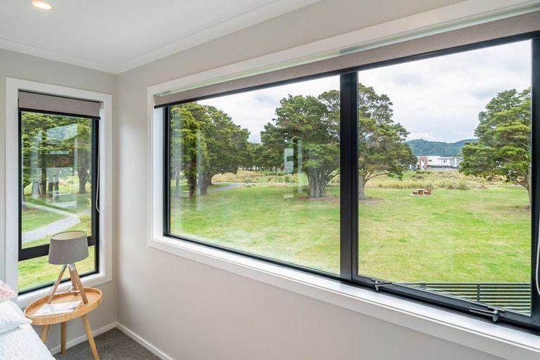 Photo of property in 84 Mawai Hakona Drive, Wallaceville, Upper Hutt, 5018