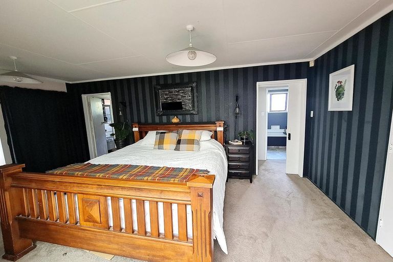 Photo of property in 2 Epping Place, Richmond Heights, Taupo, 3330