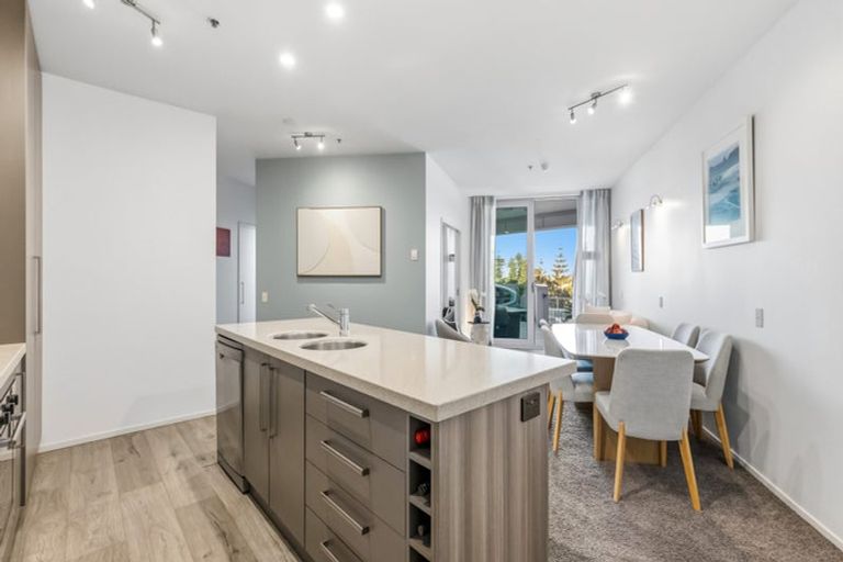 Photo of property in 415/11 Tamariki Avenue, Kelston, Auckland, 0602