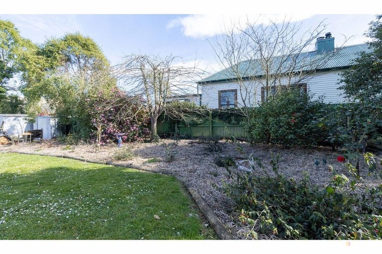 Photo of property in 2 Point Bush Road, Waimate, 7924