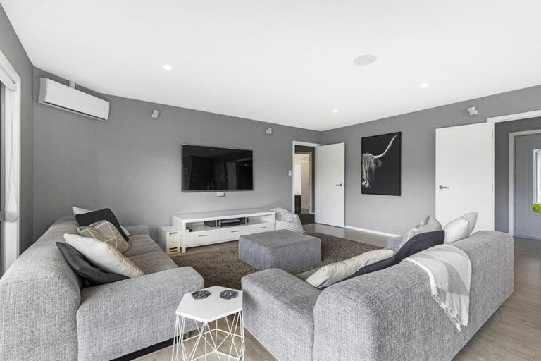 Photo of property in 10 Amokura Crescent, Flagstaff, Hamilton, 3210