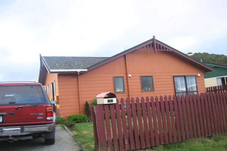 Photo of property in 2/2 Cathie Place, Karori, Wellington, 6012