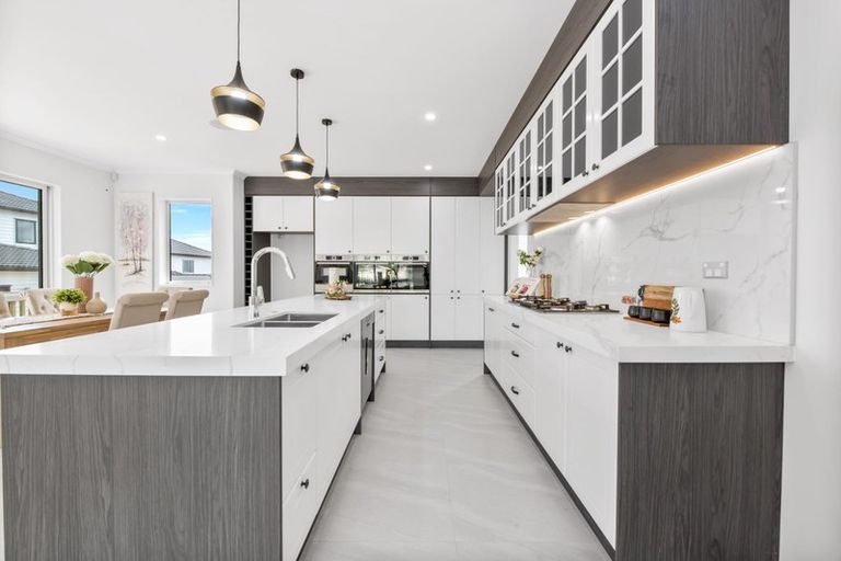 Photo of property in 46 Elevation Street, Flat Bush, Auckland, 2019