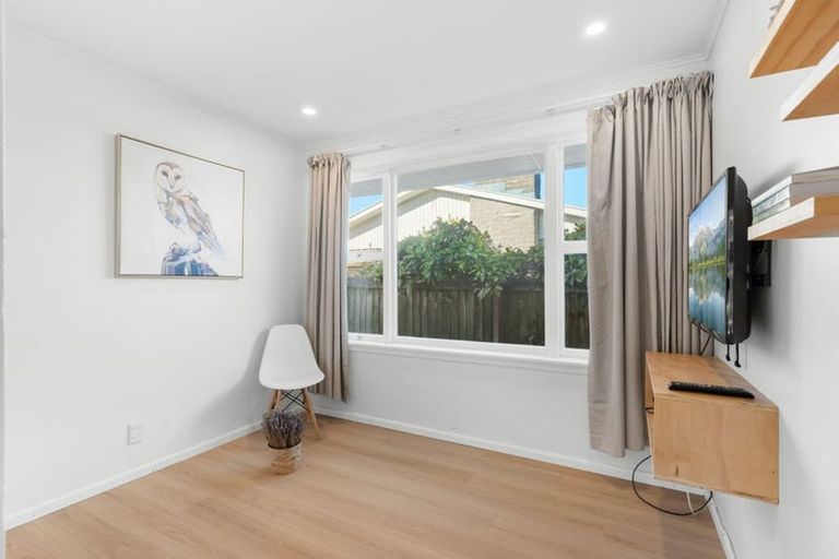 Photo of property in 126 Kendal Avenue, Burnside, Christchurch, 8053