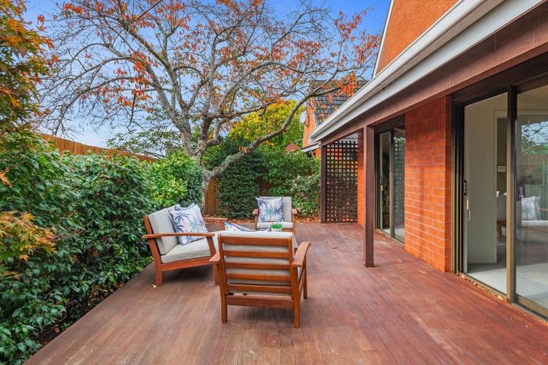 Photo of property in 1/110a Withells Road, Avonhead, Christchurch, 8042