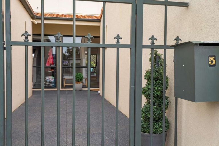 Photo of property in 5/17 Devon Street, Sydenham, Christchurch, 8023