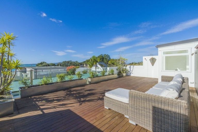 Photo of property in 15 The Strand, Takapuna, Auckland, 0622