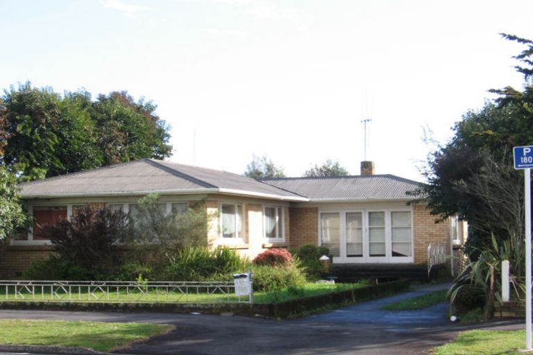 Photo of property in 111 Knighton Road, Hillcrest, Hamilton, 3216