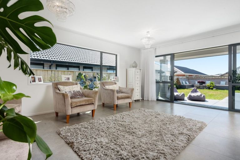 Photo of property in 123 Palm Springs Boulevard, Papamoa Beach, Papamoa, 3118