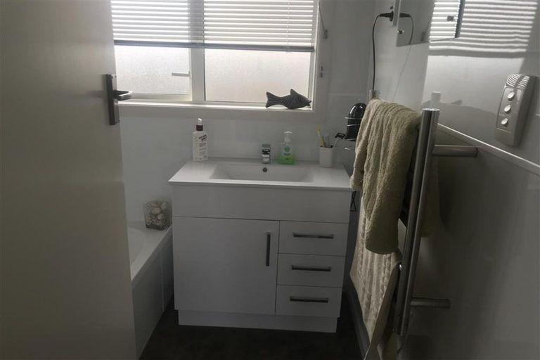 Photo of property in 71 Mcquarrie Street, Kingswell, Invercargill, 9812