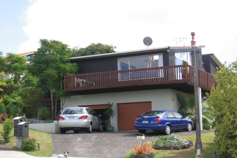 Photo of property in 31 Macnay Way, Murrays Bay, Auckland, 0630
