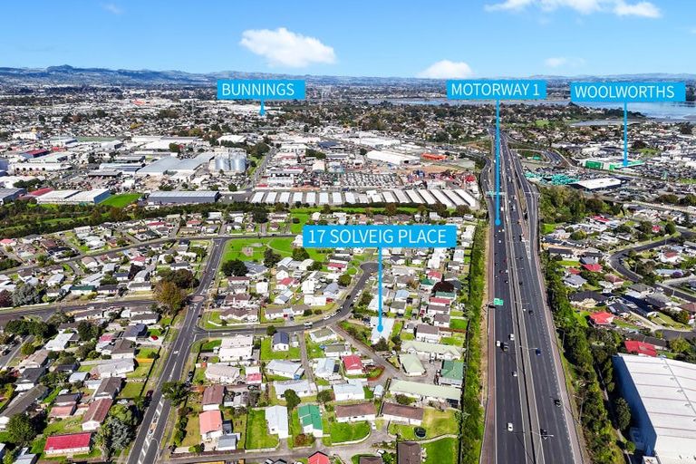 Photo of property in 17 Solveig Place, Randwick Park, Auckland, 2105