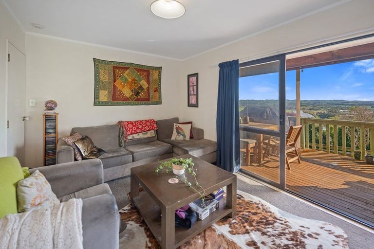 Photo of property in 70 Wishart Road, Helensville, 0800