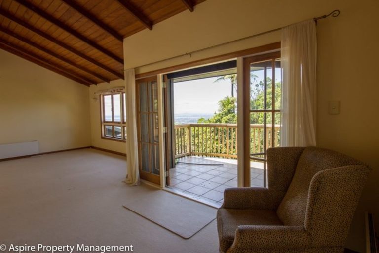 Photo of property in 505 Scenic Drive, Waiatarua, Auckland, 0612