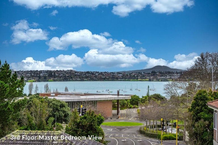 Photo of property in 2/8 Bennett Road, Pakuranga, Auckland, 2010