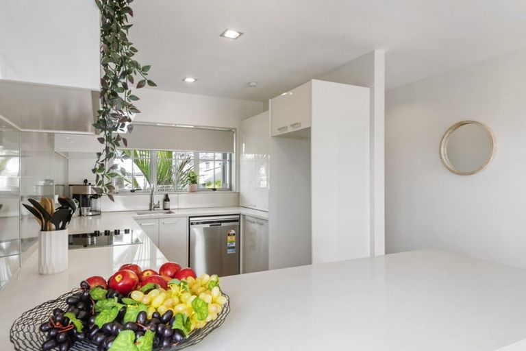 Photo of property in 7/9 Georgia Terrace, Albany, Auckland, 0632