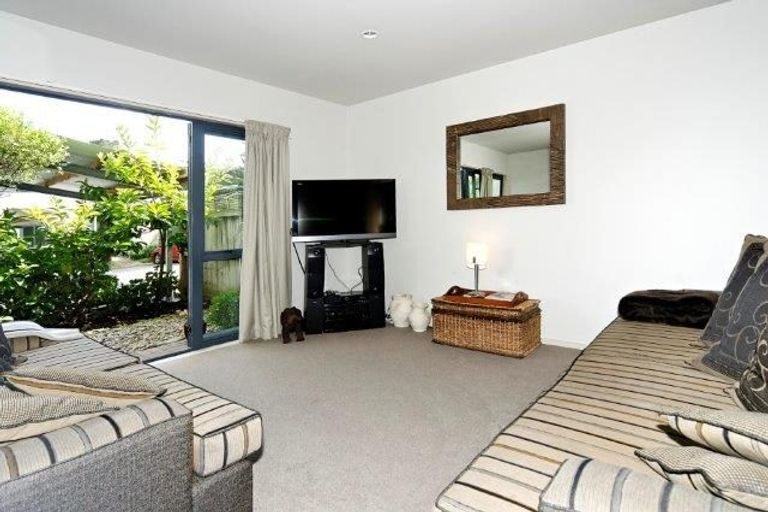 Photo of property in 19/8 Soljak Place, Mount Albert, Auckland, 1025