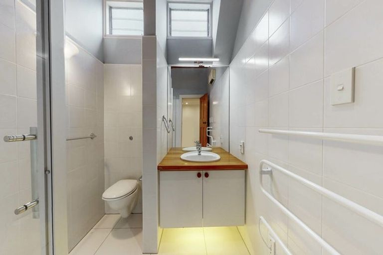 Photo of property in 13 Talavera Terrace, Kelburn, Wellington, 6012