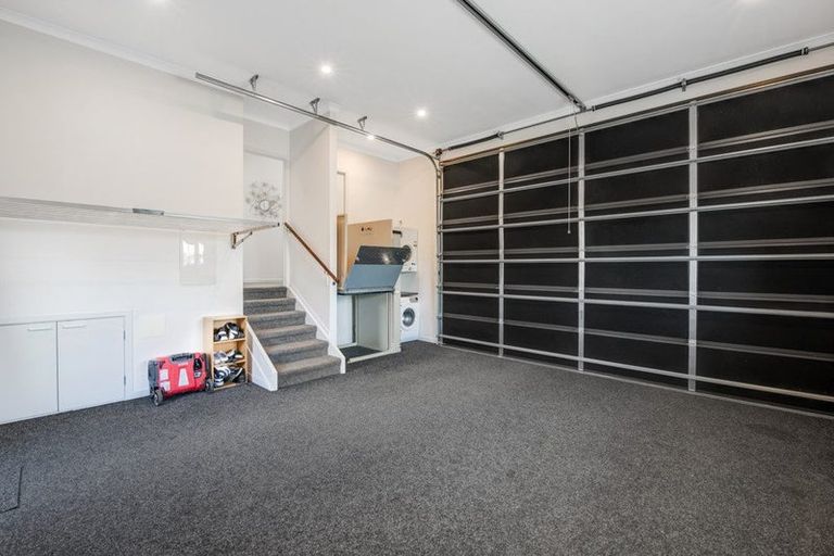 Photo of property in 7 Raabia Close, Parakai, 0830