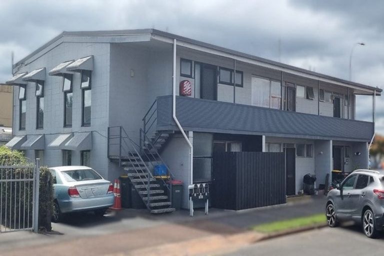 Photo of property in 1/1061 Pukaki Street, Rotorua, 3010