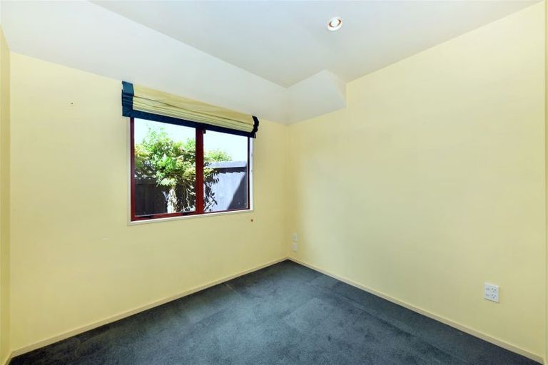 Photo of property in 5 Staveley Street, Avonhead, Christchurch, 8042