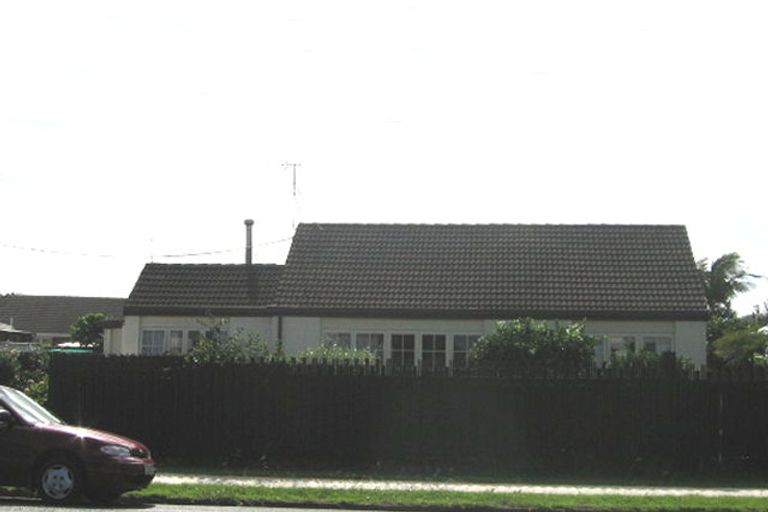 Photo of property in 3/195 Shakespeare Road, Milford, Auckland, 0620