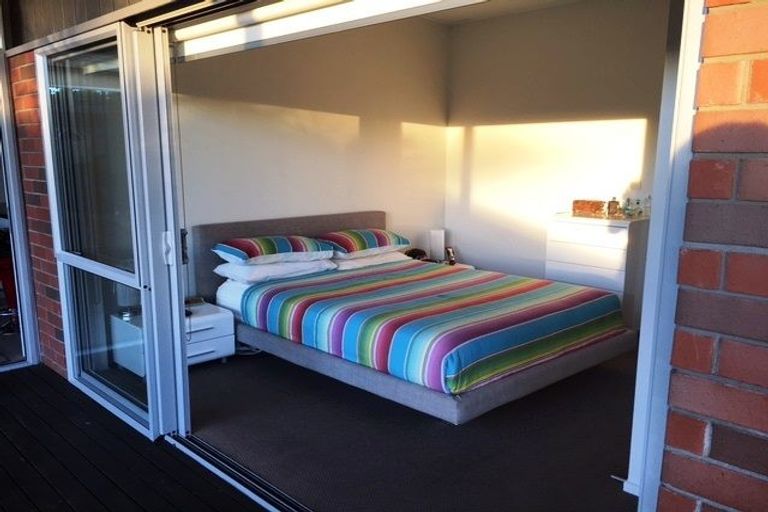 Photo of property in 32 Norcross Avenue, Henderson, Auckland, 0612