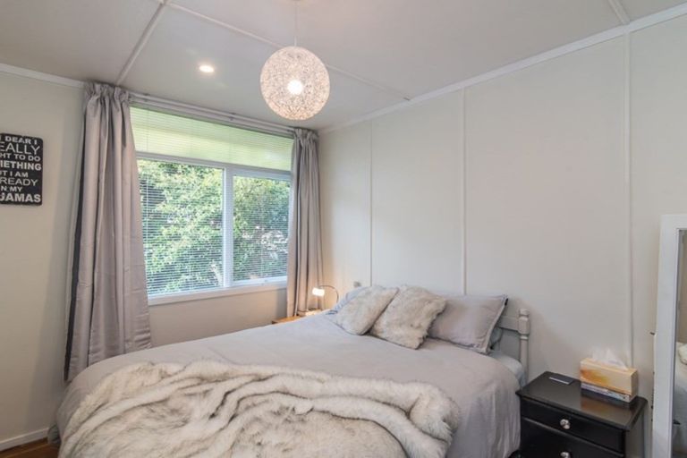 Photo of property in 5 Aorangi Road, Paraparaumu, 5032