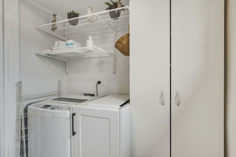 Photo of property in 39 Rutherford Street, Caversham, Dunedin, 9012