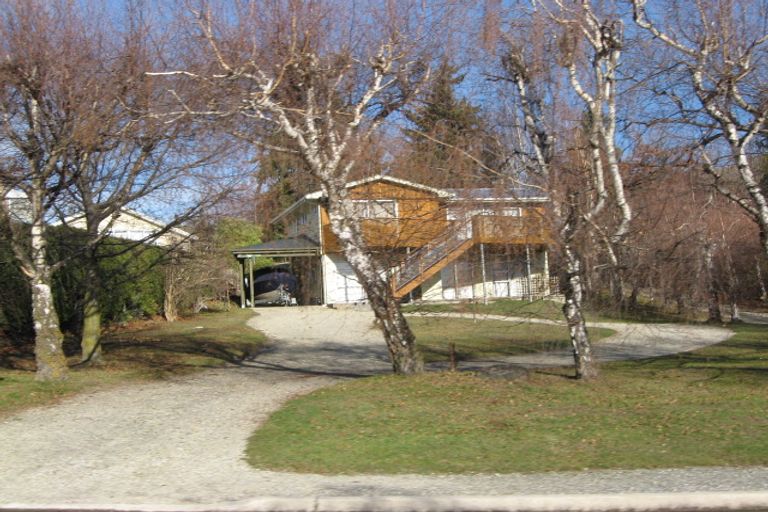 Photo of property in 13 Kennedy Crescent, Wanaka, 9305