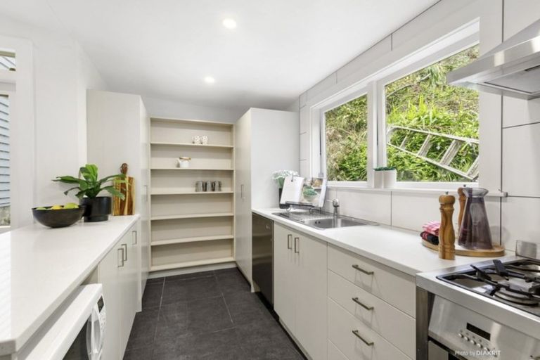 Photo of property in 58 Salamanca Road, Kelburn, Wellington, 6012