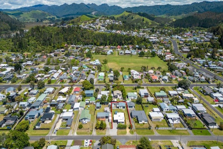 Photo of property in 211 Tui Road, Whangamata, 3620